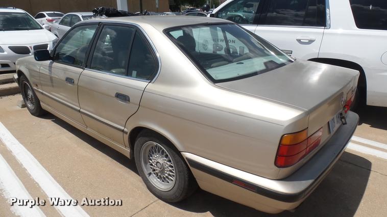 image for item DB3257 1995 BMW 5-Series 525i