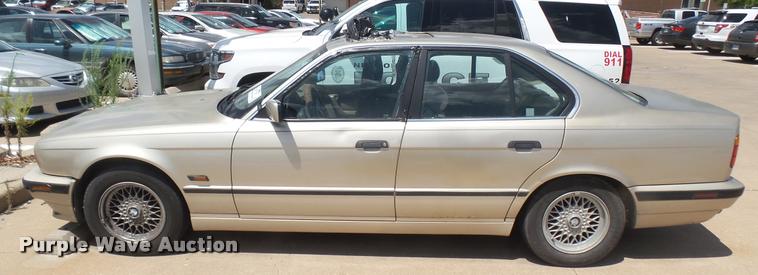 image for item DB3257 1995 BMW 5-Series 525i