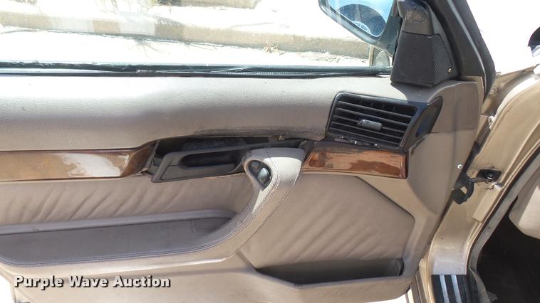 image for item DB3257 1995 BMW 5-Series 525i