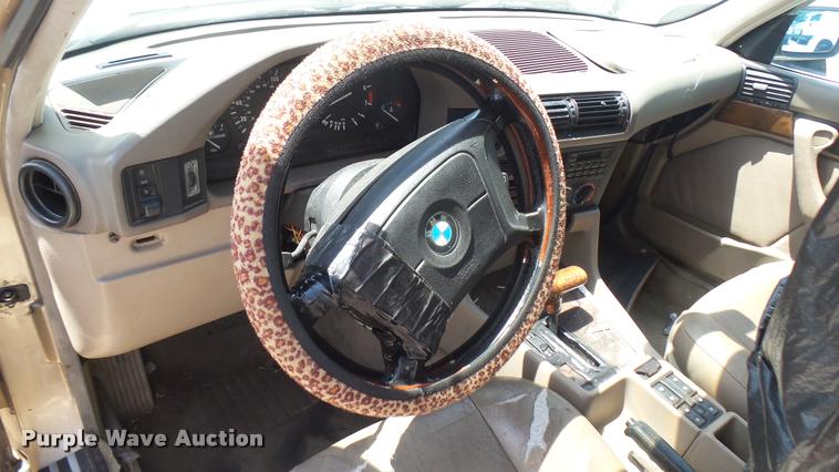 image for item DB3257 1995 BMW 5-Series 525i