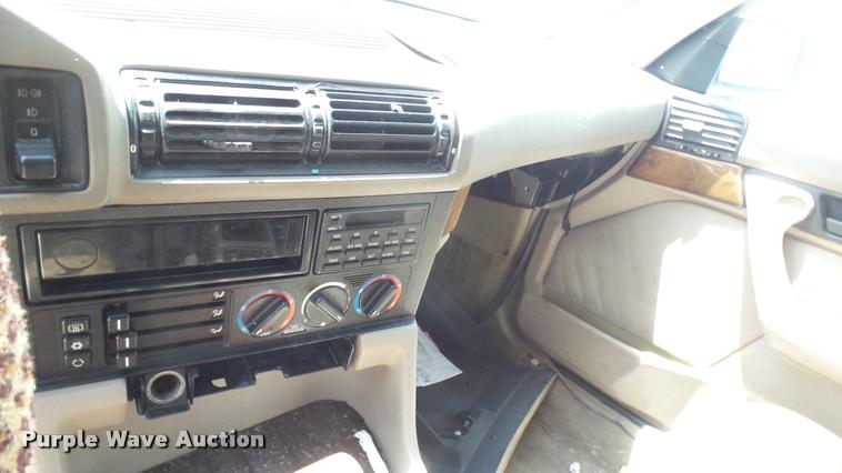 image for item DB3257 1995 BMW 5-Series 525i