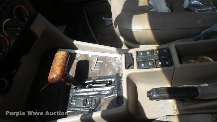 image for item DB3257 1995 BMW 5-Series 525i