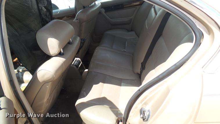 image for item DB3257 1995 BMW 5-Series 525i