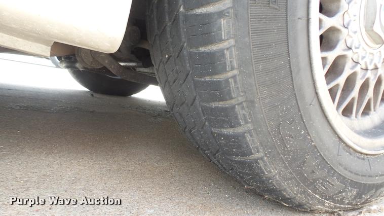 image for item DB3257 1995 BMW 5-Series 525i