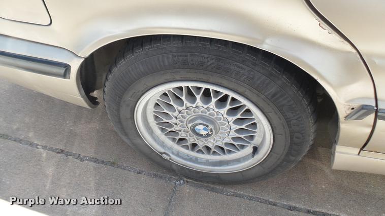 image for item DB3257 1995 BMW 5-Series 525i