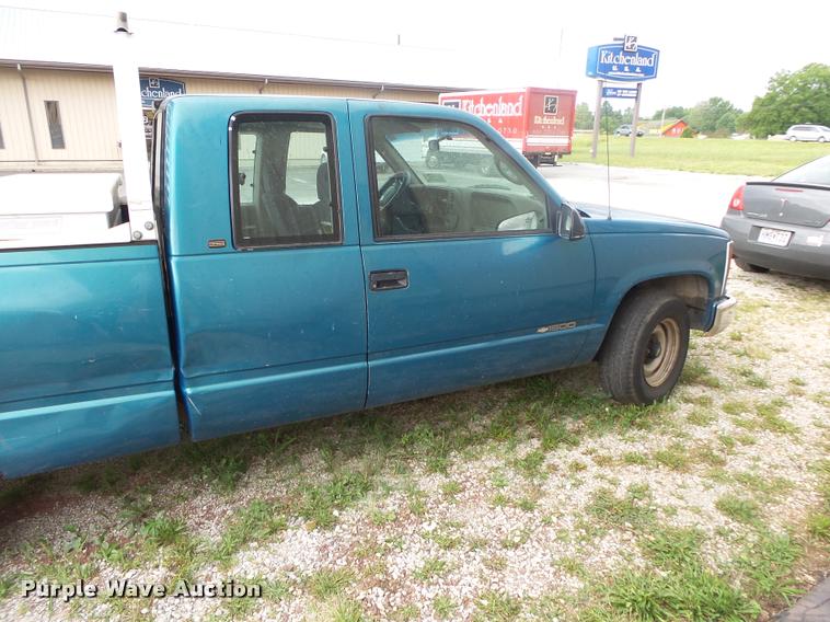 image for item DB7463 1998 Chevrolet C1500 Ext. Cab pickup truck