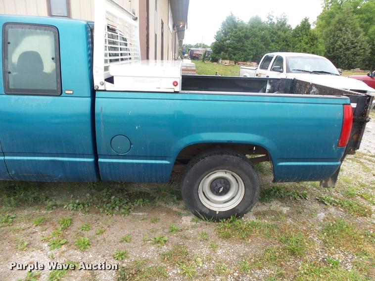 image for item DB7463 1998 Chevrolet C1500 Ext. Cab pickup truck