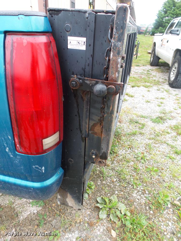 image for item DB7463 1998 Chevrolet C1500 Ext. Cab pickup truck