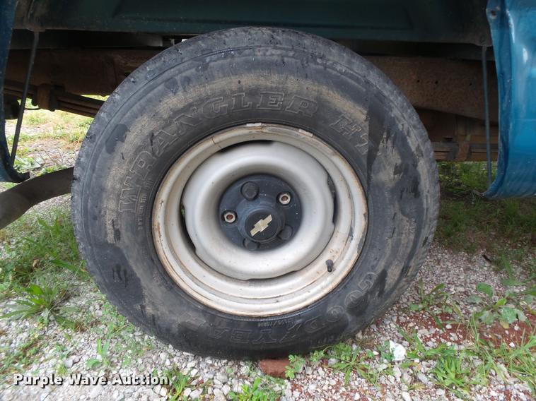 image for item DB7463 1998 Chevrolet C1500 Ext. Cab pickup truck