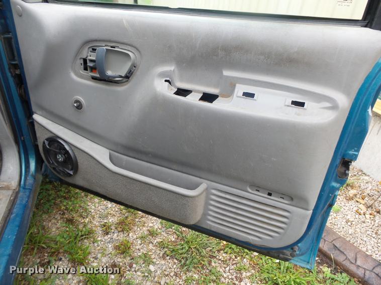 image for item DB7463 1998 Chevrolet C1500 Ext. Cab pickup truck