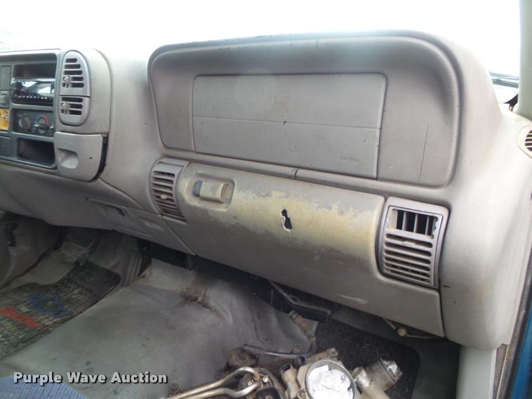 image for item DB7463 1998 Chevrolet C1500 Ext. Cab pickup truck