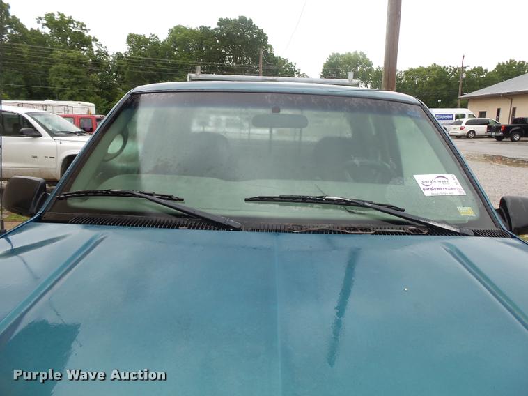 image for item DB7463 1998 Chevrolet C1500 Ext. Cab pickup truck