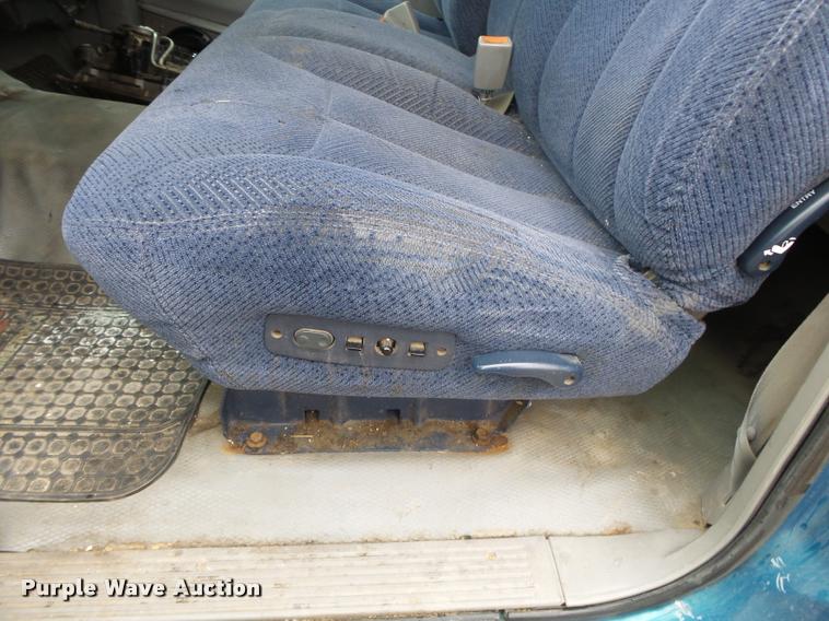 image for item DB7463 1998 Chevrolet C1500 Ext. Cab pickup truck