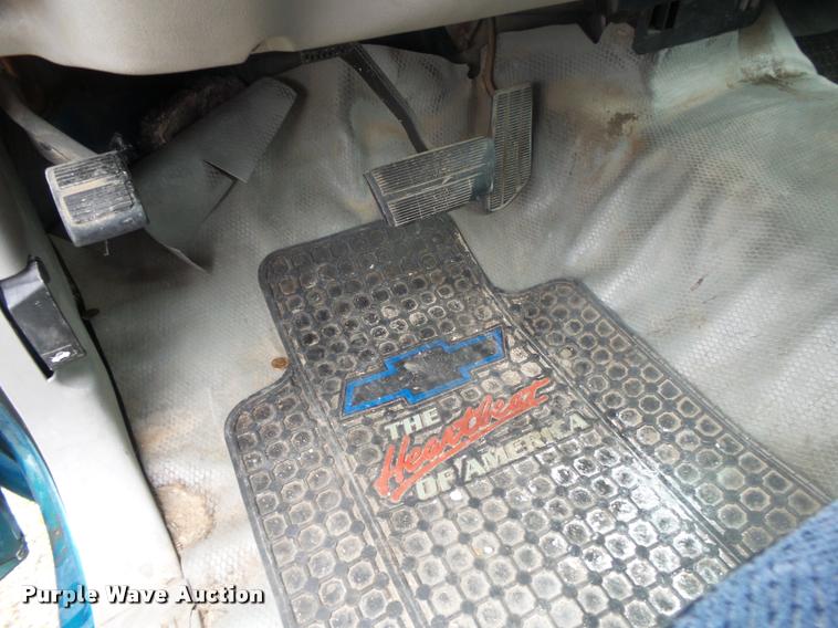 image for item DB7463 1998 Chevrolet C1500 Ext. Cab pickup truck