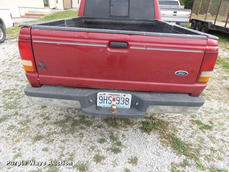 image for item DB7464 1994 Ford Ranger SuperCab pickup truck