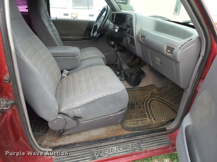 image for item DB7464 1994 Ford Ranger SuperCab pickup truck