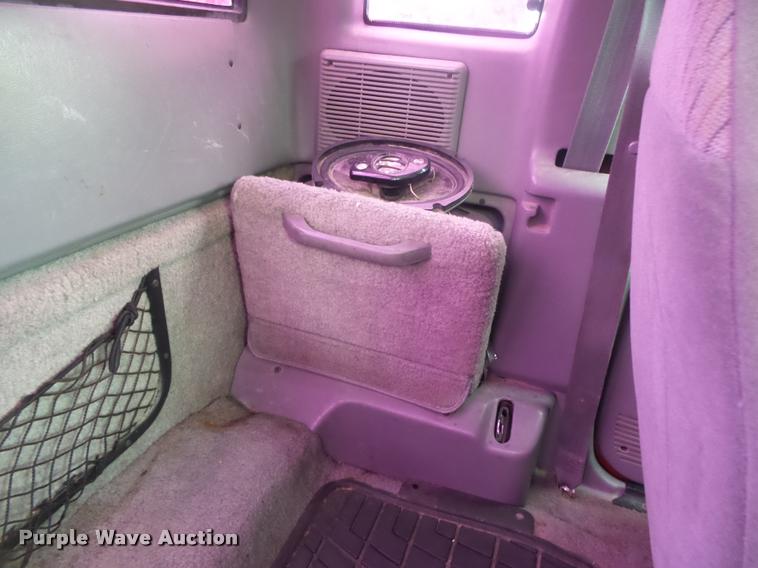 image for item DB7464 1994 Ford Ranger SuperCab pickup truck