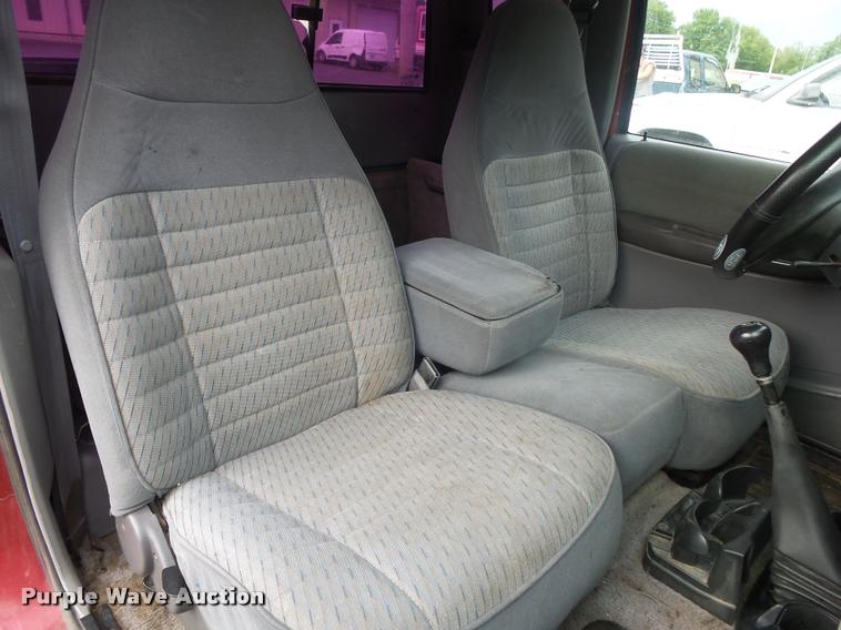 image for item DB7464 1994 Ford Ranger SuperCab pickup truck