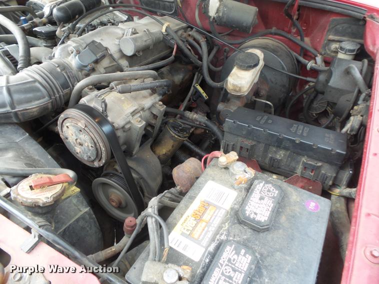 image for item DB7464 1994 Ford Ranger SuperCab pickup truck