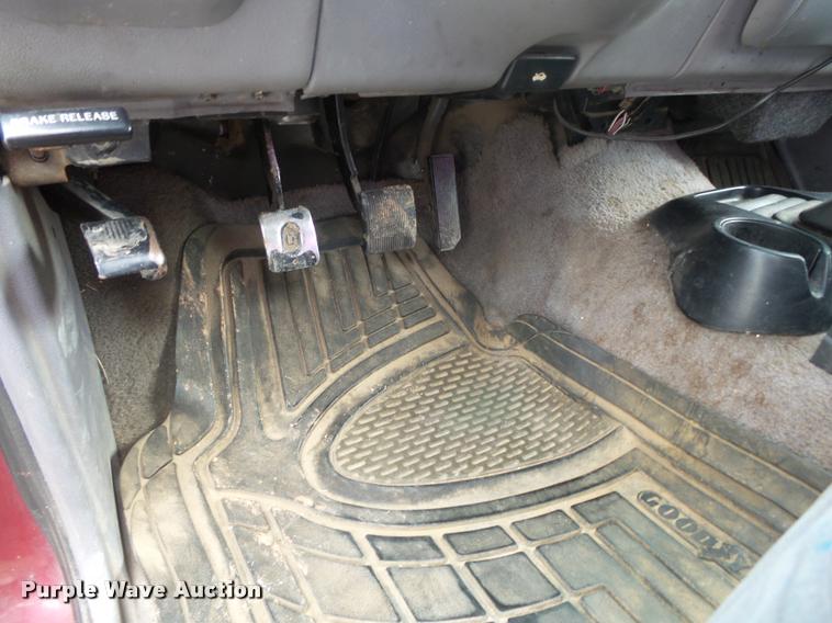 image for item DB7464 1994 Ford Ranger SuperCab pickup truck