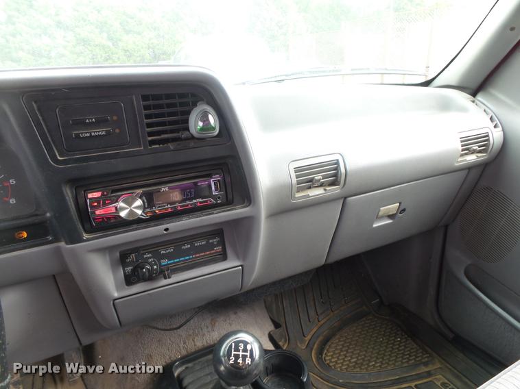 image for item DB7464 1994 Ford Ranger SuperCab pickup truck