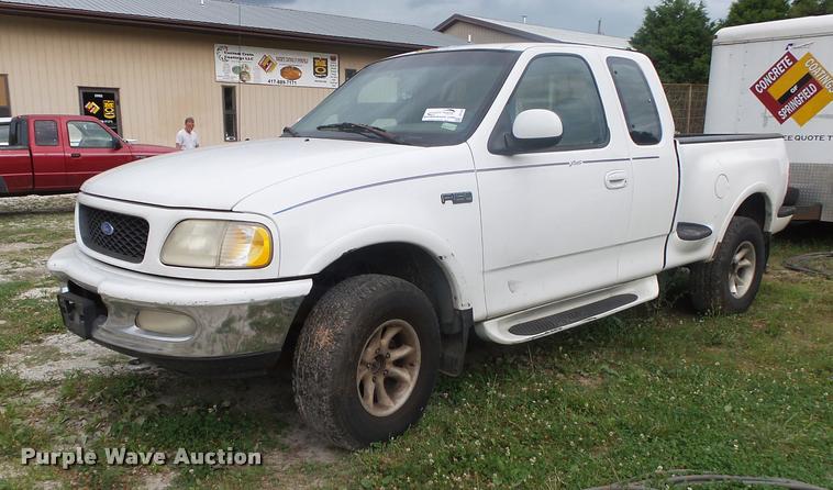 image for item DB7465 1997 Ford F150 SuperCab pickup truck
