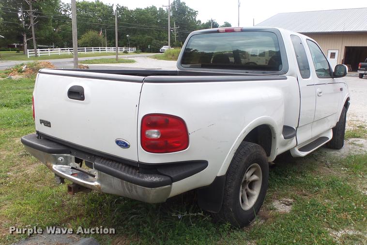 image for item DB7465 1997 Ford F150 SuperCab pickup truck