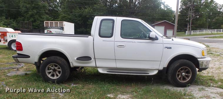 image for item DB7465 1997 Ford F150 SuperCab pickup truck