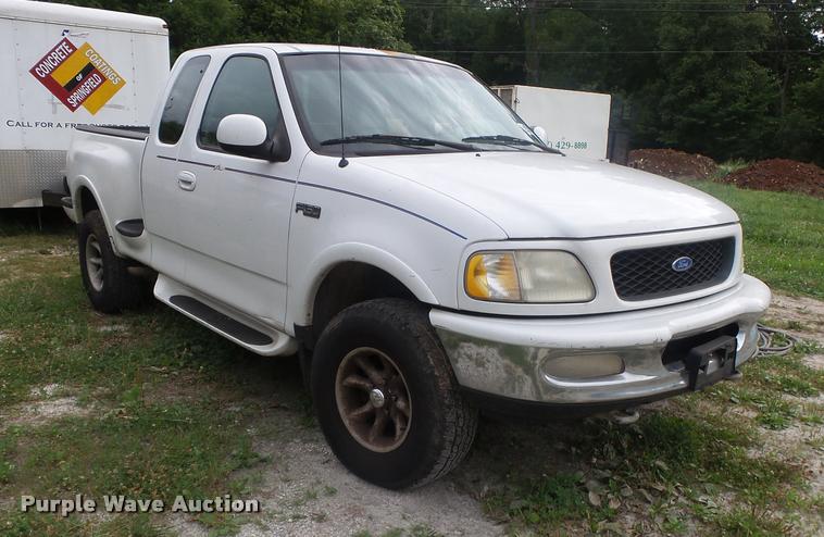 image for item DB7465 1997 Ford F150 SuperCab pickup truck
