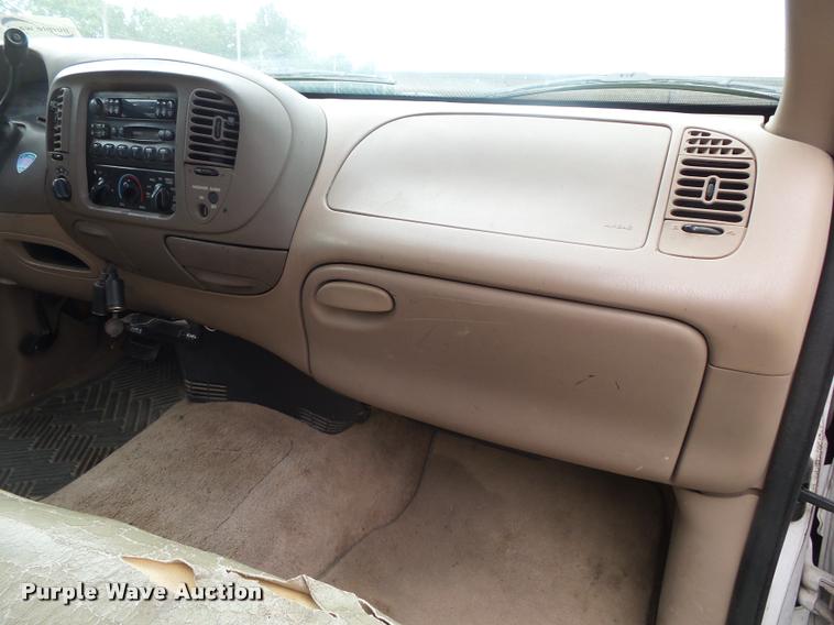 image for item DB7465 1997 Ford F150 SuperCab pickup truck