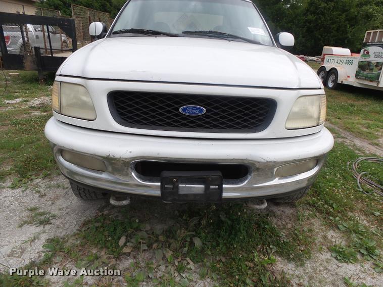 image for item DB7465 1997 Ford F150 SuperCab pickup truck