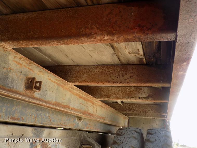 image for item DC4981 1972 Ford dump truck