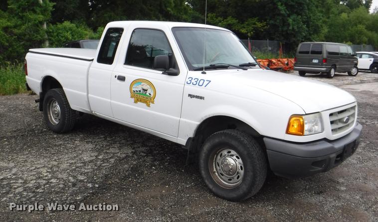 image for item DD0885 2001 Ford Ranger SuperCab pickup truck