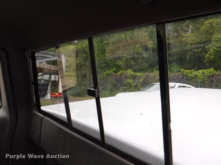 image for item DD0885 2001 Ford Ranger SuperCab pickup truck