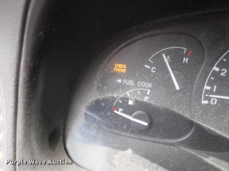 image for item DD0885 2001 Ford Ranger SuperCab pickup truck