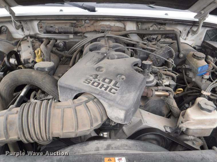 image for item DD0885 2001 Ford Ranger SuperCab pickup truck