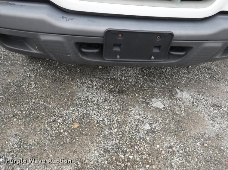 image for item DD0885 2001 Ford Ranger SuperCab pickup truck