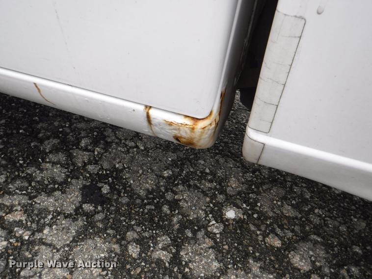 image for item DD0885 2001 Ford Ranger SuperCab pickup truck