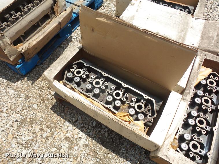 image for item DD1726 (8) Ford 7.3L V8 engine heads