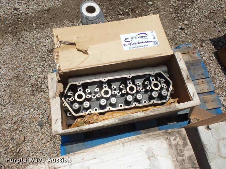 image for item DD1726 (8) Ford 7.3L V8 engine heads