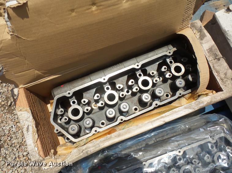 image for item DD1726 (8) Ford 7.3L V8 engine heads