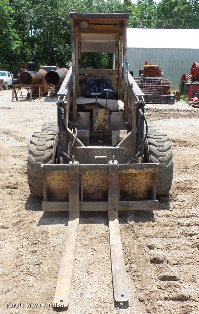 image for item DD1729 Hydra-mac 20C skid steer