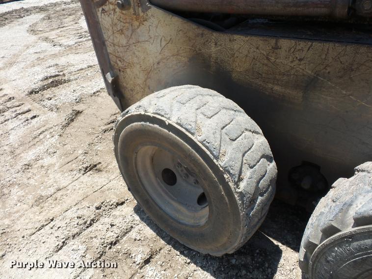 image for item DD1729 Hydra-mac 20C skid steer