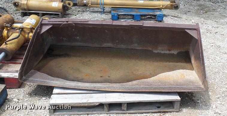 image for item DD1729 Hydra-mac 20C skid steer