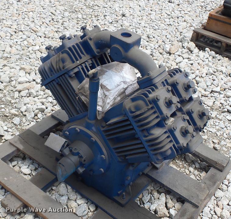 image for item DD1731 Quincy 4125 air compressor