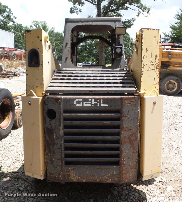 image for item DD1734 Gehl 5625 SX skid steer