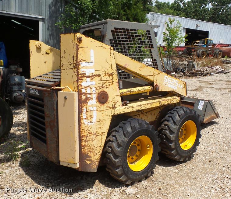 image for item DD1734 Gehl 5625 SX skid steer
