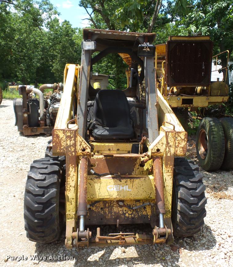 Gehl 5625 SX skid steer in Odessa, MO Item DD1734 sold Purple Wave