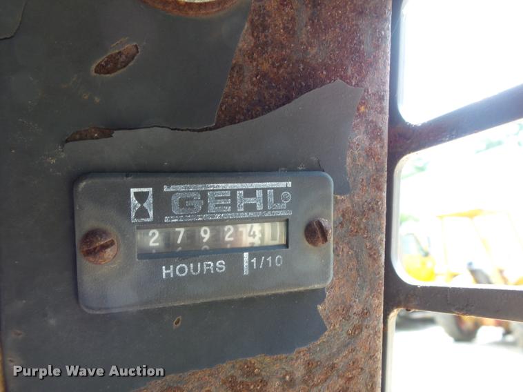 image for item DD1734 Gehl 5625 SX skid steer
