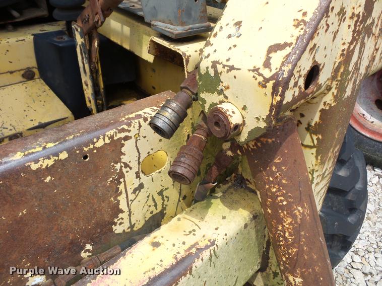 image for item DD1734 Gehl 5625 SX skid steer